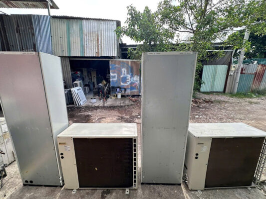 Máy lạnh cũ Tủ đứng Daikin 5Hp FVRN125 Malaysia