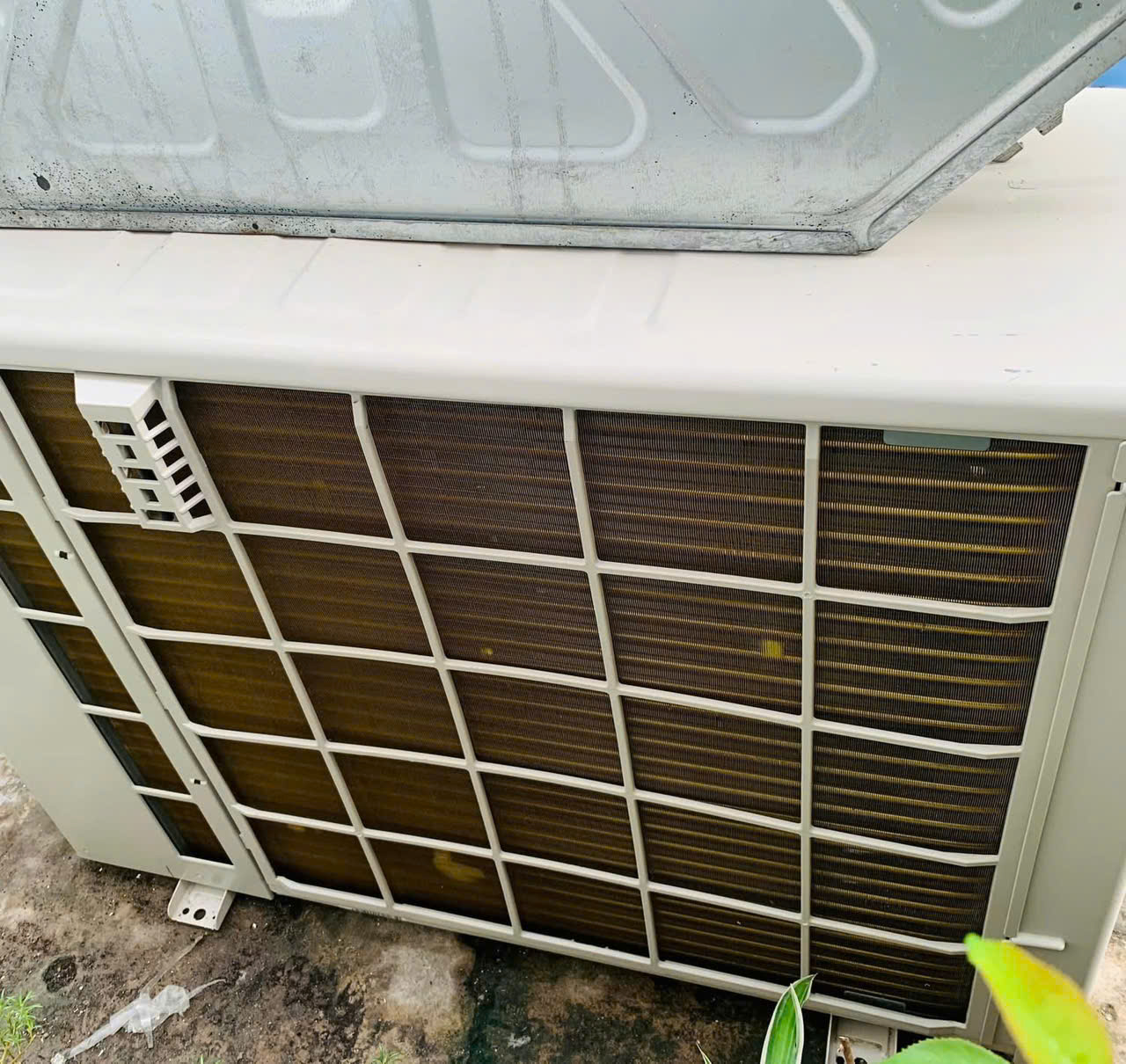 Máy lạnh cũ Tủ đứng LG 2.5HP Inverter R410a Máy lạnh cũ Tủ đứng LG 2.5HP Inverter R410a