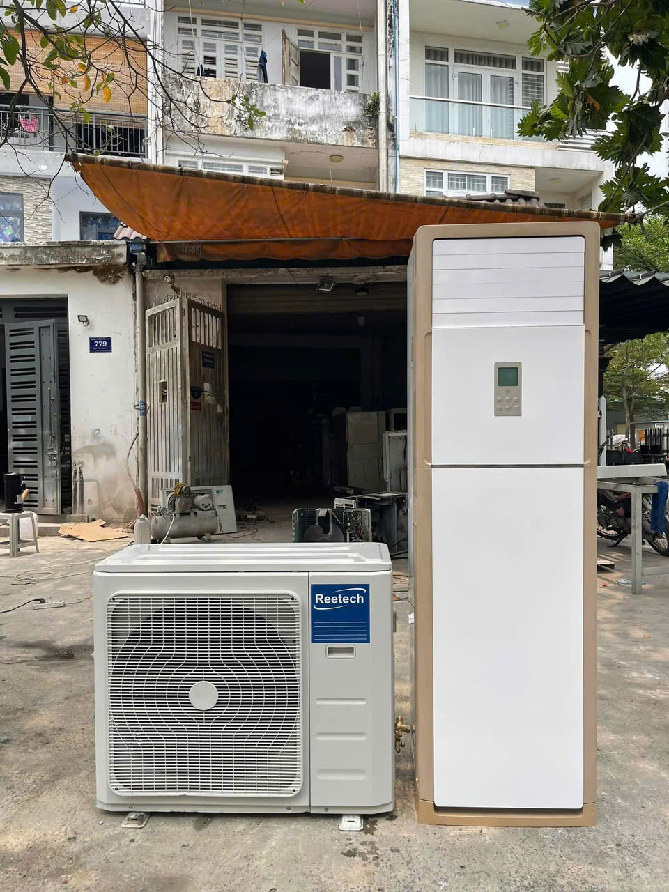 Máy lạnh cũ Tủ đứng Reetech 4Hp hàng thường Máy lạnh cũ Tủ đứng Reetech 4Hp hàng thường