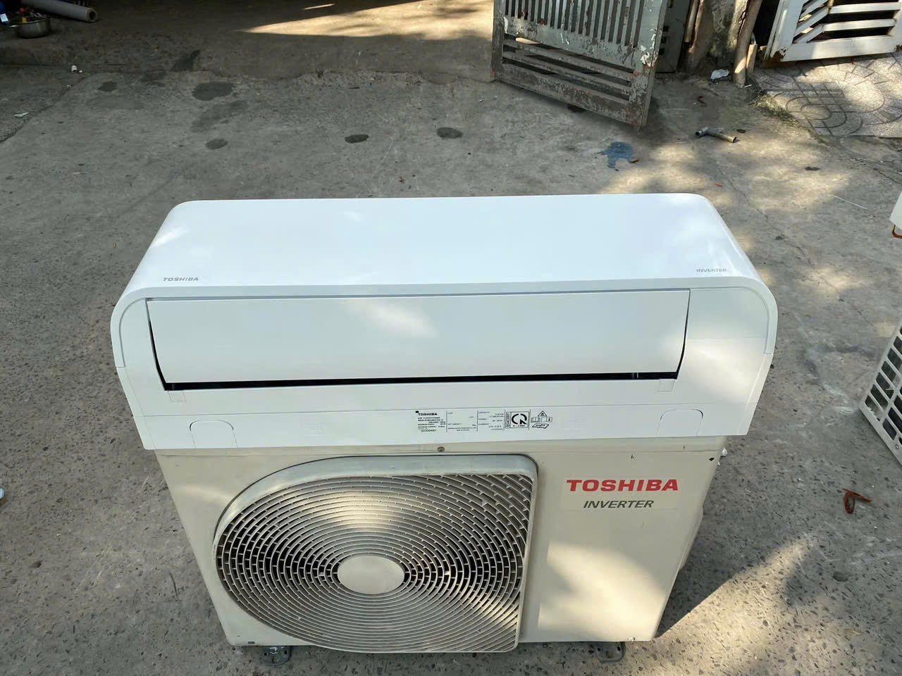 z6807748119995_a5ad47652cd957d1ec10afd626d944e3 Máy lạnh cũ Toshiba 2.0HP Inverter R-32a mới 90%