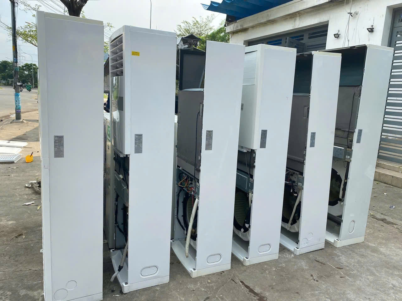 z6807783807385_be8042f6b8afca3d35fe6fc0f1958fb2 Máy lạnh cũ Tủ đứng Nagakawa 5.0Hp