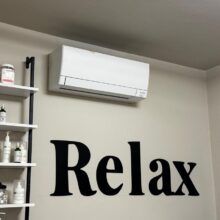 Thi Công Máy Lạnh Treo Tường Cho Cửa Hàng Mỹ Phẩm – Giải Pháp Làm Mát Hiện Đại, Nâng Cao Trải Nghiệm Mua Sắm